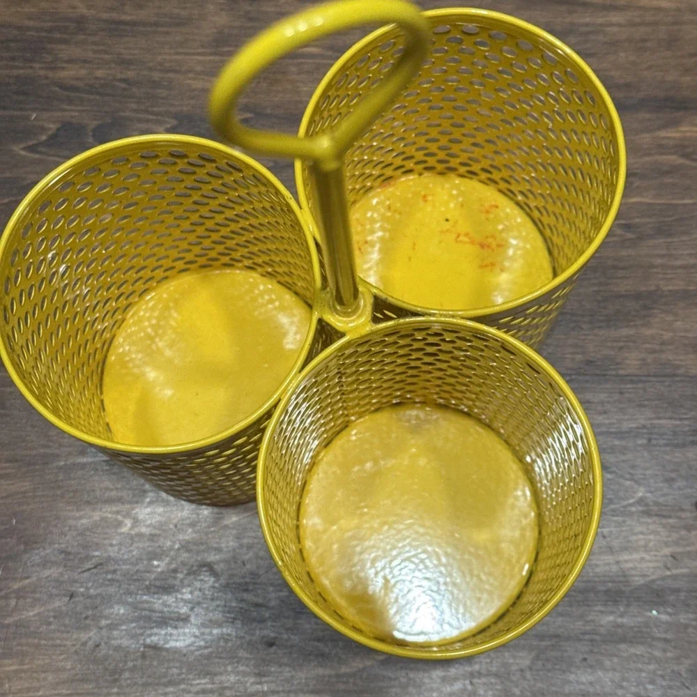 Yellow Crate & Barrel Flatware Caddy Modernist Wire Excellent Condition Kitchen